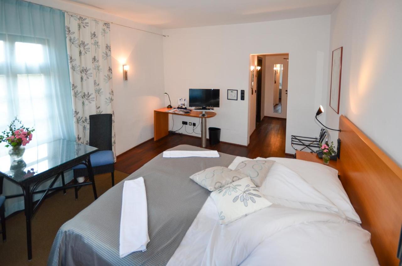 Restaurant & ****Hotel Hoeerhof Idstein Luaran gambar