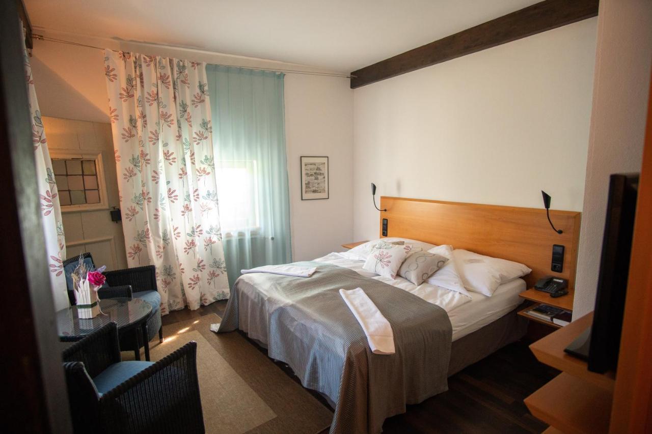 Restaurant & ****Hotel Hoeerhof Idstein Luaran gambar
